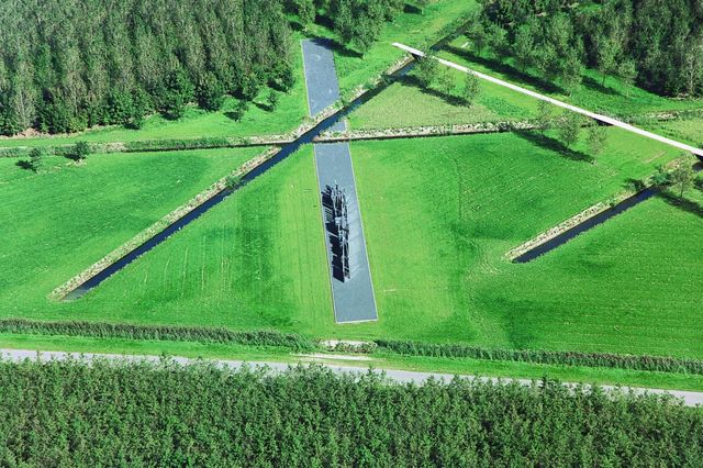Daniel Libeskind Polderland Garden of Love and Fire FOTO Gert Schutte